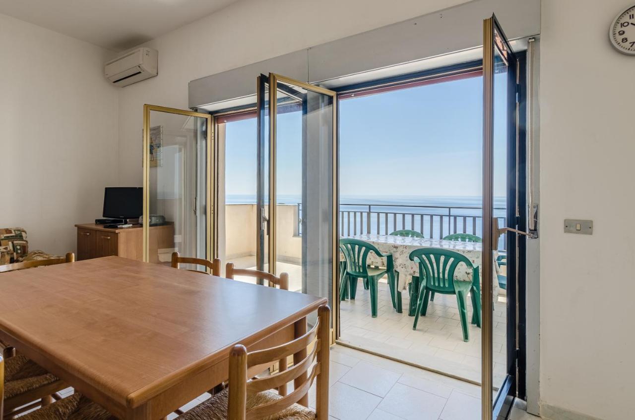 Casa Vacanze Andreana Daire Letojanni Dış mekan fotoğraf