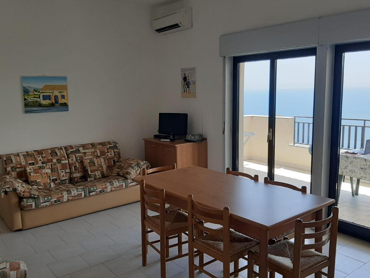 Casa Vacanze Andreana Daire Letojanni Dış mekan fotoğraf